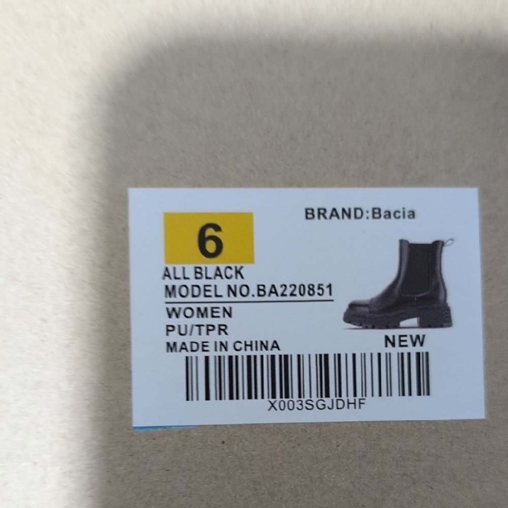 Bacia Chelsea Black Ankle Boots - Picture 7 of 9